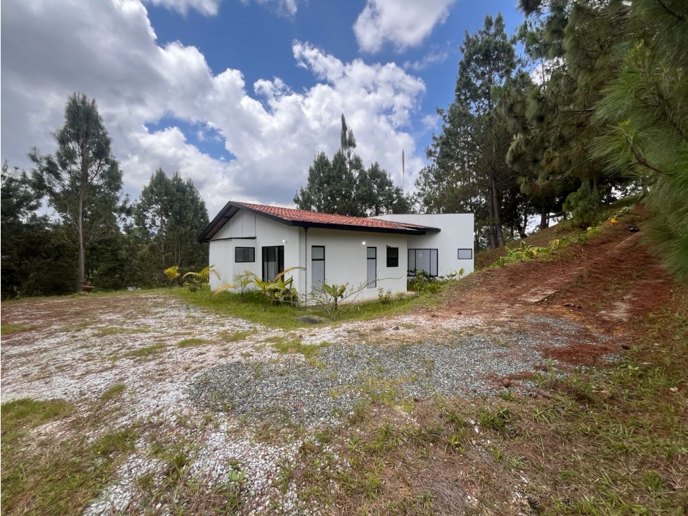Casa Campestre en Arriendo en El Retiro en El Portento