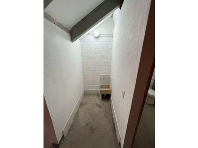 Local en arriendo en La America, Medellín, 280 m² · foto 11 de 13