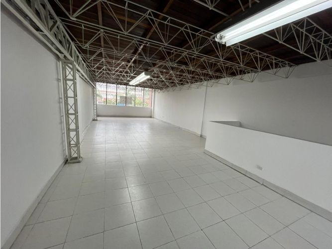 Local en arriendo en Rodeo Alto, Medellín, 218 m² · foto 5 de 10