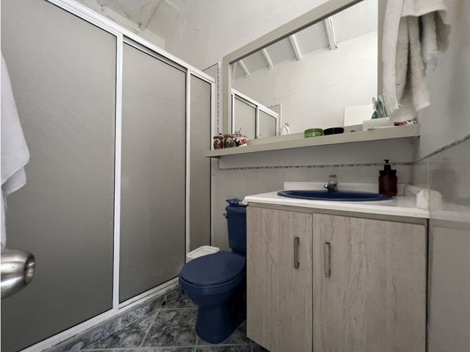 Casa de 4 alcobas en venta en El Carmelo Ii, Sabaneta, 322 m² · foto 7 de 13