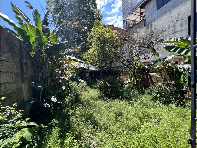 Casa de 4 alcobas en venta en El Carmelo Ii, Sabaneta, 322 m² · foto 13 de 13