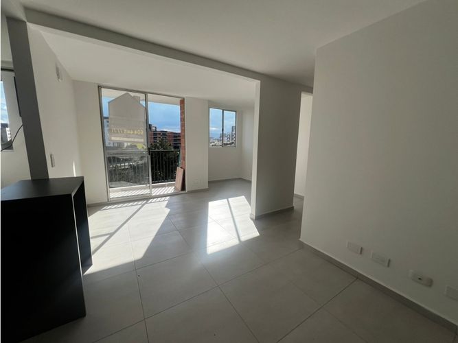 Apartamento de 2 alcobas en arriendo en El Porvenir, Rionegro, 50 m² · foto 3 de 11