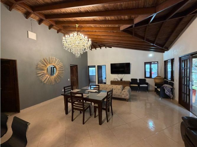Finca en arriendo en Sajonia, Rionegro, 300 m² · foto 4 de 14