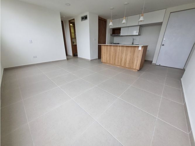 Apartamento de 2 alcobas en arriendo en Cuatro Esquinas, Rionegro, 54 m² · foto 7 de 15