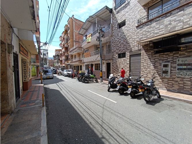 Local en venta en Centro, Envigado, 100 m² · foto 16 de 16