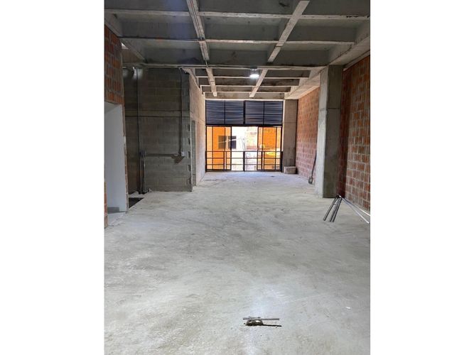 Bodega en arriendo en Trinidad, Medellín, 240 m² · foto 5 de 8