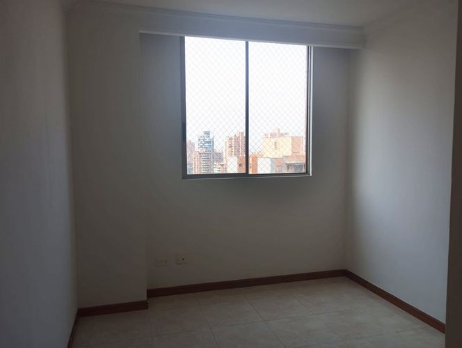 Apartamento de 2 alcobas en arriendo en El Poblado, Medellín, 90 m² · foto 11 de 15