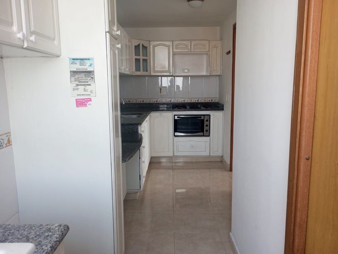 Apartamento de 2 alcobas en arriendo en El Poblado, Medellín, 90 m² · foto 7 de 15