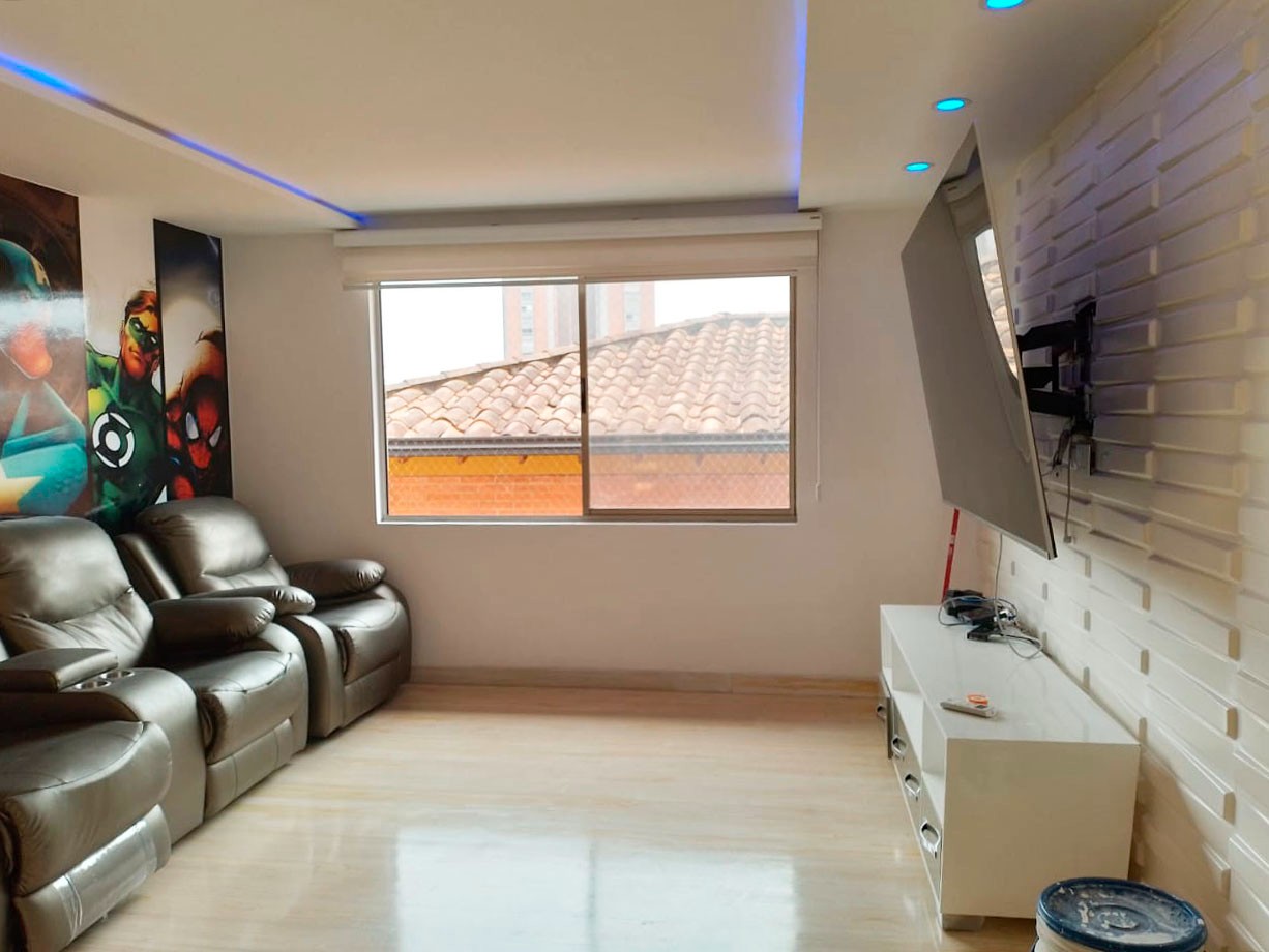 Casa en arriendo en El Poblado, Medellín · foto 5 de 16