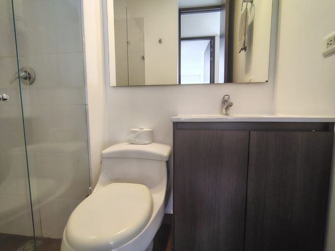 Apartamento de 2 alcobas en arriendo en El Poblado, Medellín, 64 m² · foto 16 de 18