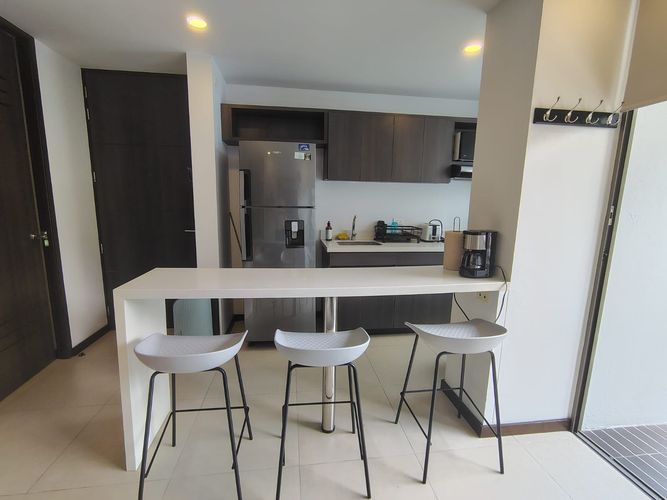 Apartamento de 2 alcobas en arriendo en El Poblado, Medellín, 64 m² · foto 3 de 18