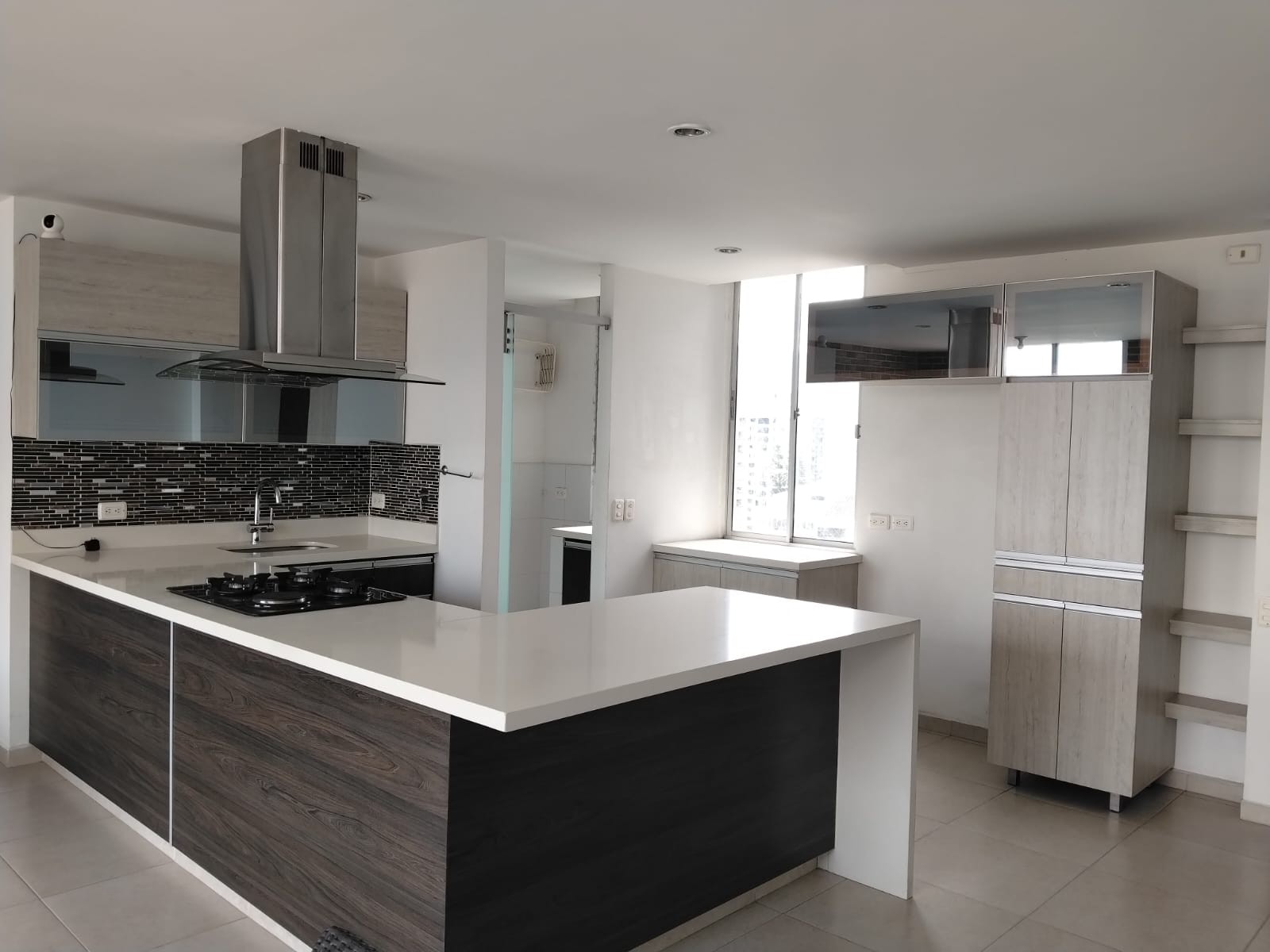 Apartamento en arriendo en El Poblado, Medellín · foto 5 de 16