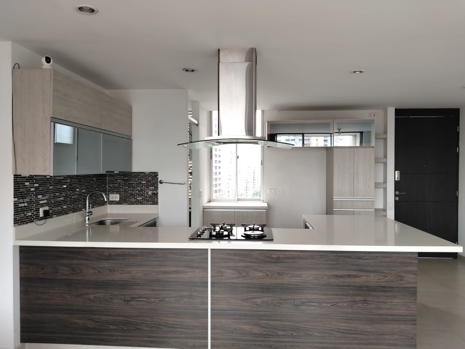 Apartamento en arriendo en El Poblado, Medellín · foto 4 de 16