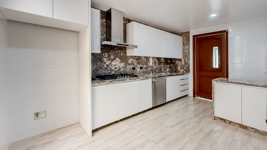 Apartamento en venta en Chico, Bogotá · foto 6 de 18