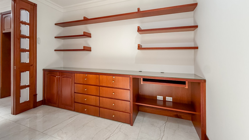Apartamento en venta en Chico, Bogotá · foto 8 de 18
