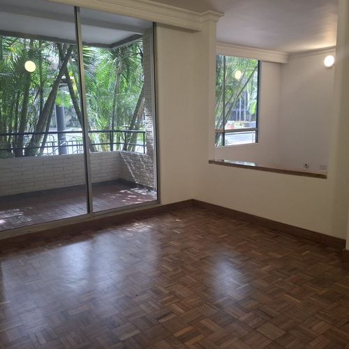 Apartamento de 3 alcobas en arriendo en El Poblado, Medellín, 98 m² · foto 2 de 16