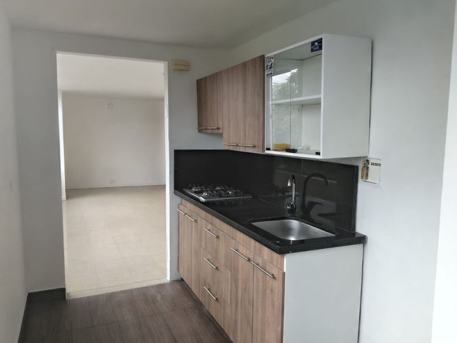 Apartamento de 2 alcobas en arriendo en El Poblado, Medellín, 73 m² · foto 6 de 16