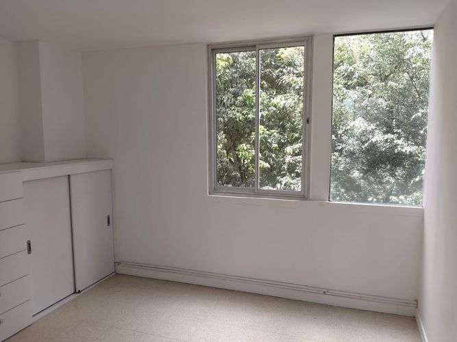 Apartamento de 2 alcobas en arriendo en El Poblado, Medellín, 73 m² · foto 12 de 16