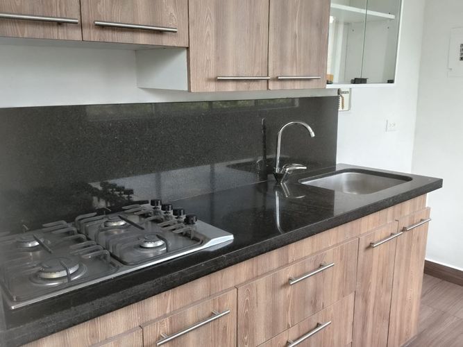 Apartamento de 2 alcobas en arriendo en El Poblado, Medellín, 73 m² · foto 7 de 16