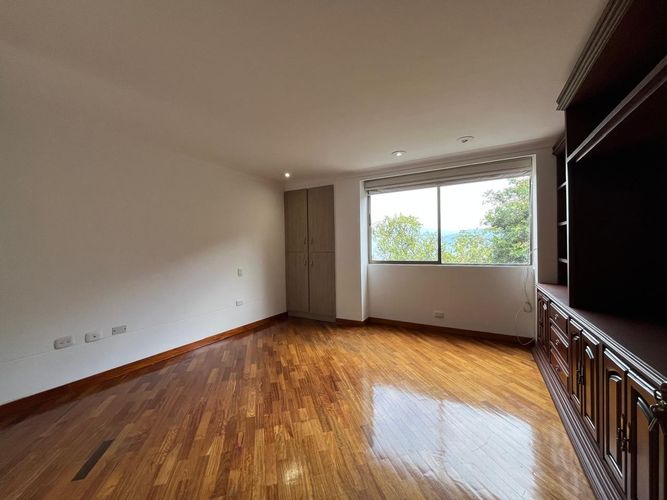 Casa de 5 alcobas en venta en El Poblado, Medellín, 270 m² · foto 6 de 20