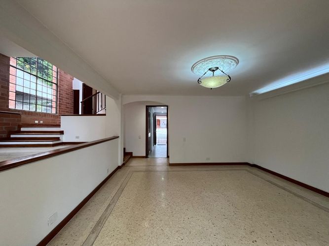 Casa de 5 alcobas en venta en El Poblado, Medellín, 270 m² · foto 7 de 20