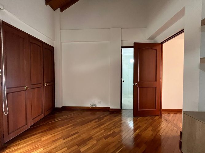 Casa de 5 alcobas en venta en El Poblado, Medellín, 270 m² · foto 9 de 20