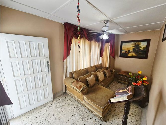 Casa de 3 alcobas en arriendo en Ciudad Jardin, Barranquilla, 320 m² · foto 2 de 22