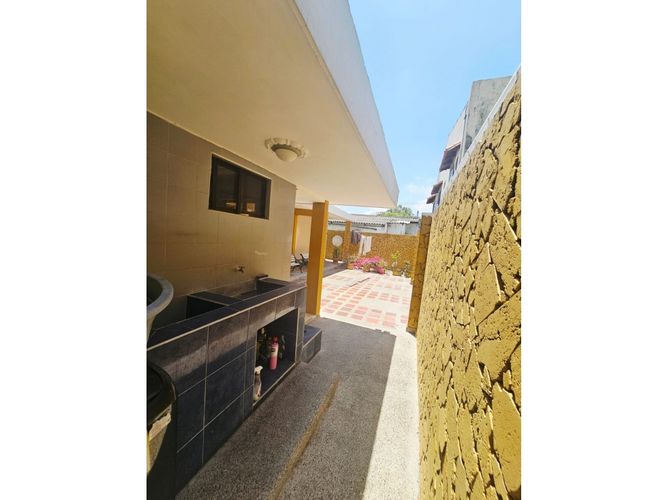 Casa de 3 alcobas en arriendo en Ciudad Jardin, Barranquilla, 320 m² · foto 21 de 22