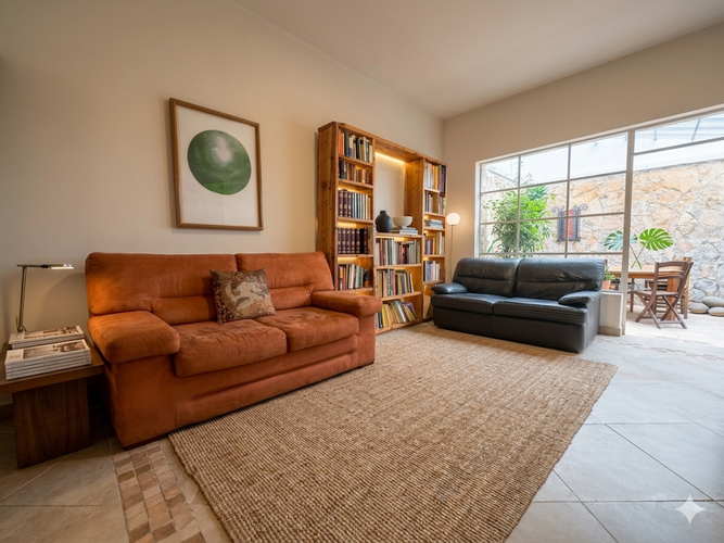 Casa en venta en Galerias, Bogotá · foto 2 de 19