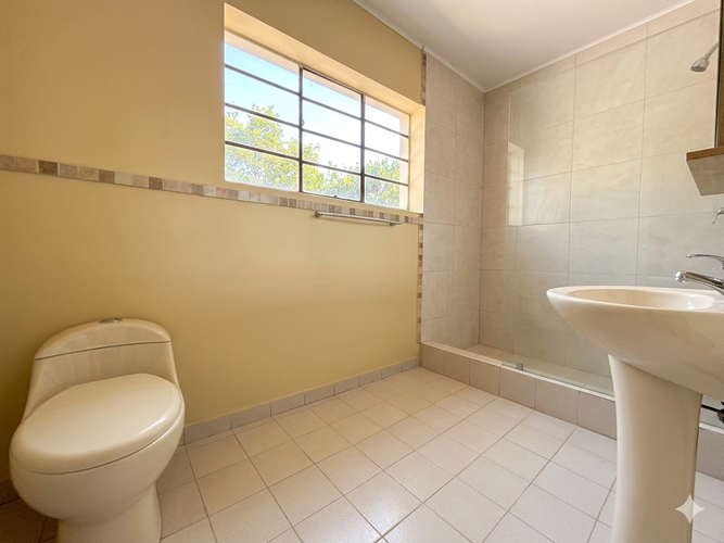 Casa en venta en Galerias, Bogotá · foto 6 de 19