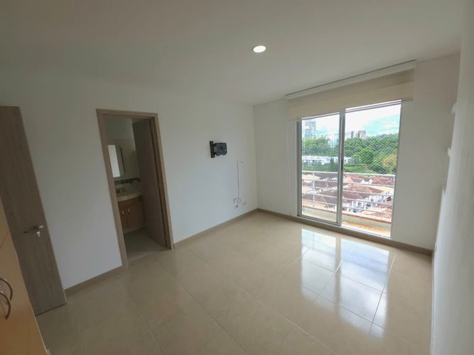 Apartamento de 2 alcobas en venta en Bosques De Pinares, Armenia, 70 m² · foto 6 de 24