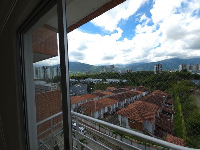Apartamento de 2 alcobas en venta en Bosques De Pinares, Armenia, 70 m² · foto 12 de 24