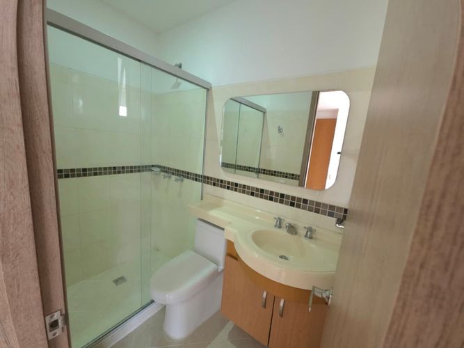 Apartamento de 2 alcobas en venta en Bosques De Pinares, Armenia, 70 m² · foto 16 de 24