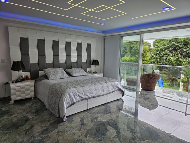 Casa de 7 alcobas en venta en Las Mercedes, Jamundí, 1300 m² · foto 5 de 24