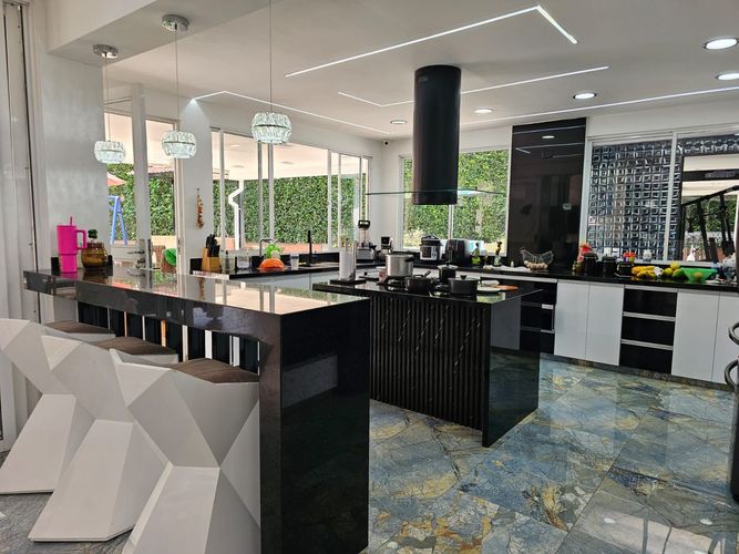Casa de 7 alcobas en venta en Las Mercedes, Jamundí, 1300 m² · foto 23 de 24
