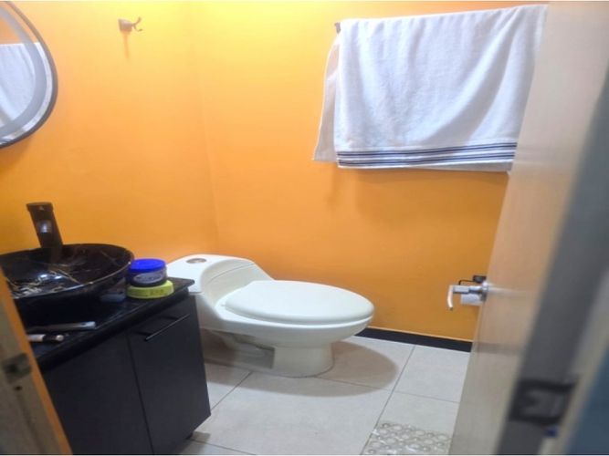 Apartamento de 3 alcobas en venta en Vegas De San Jose, Sabaneta, 80 m² · foto 10 de 16