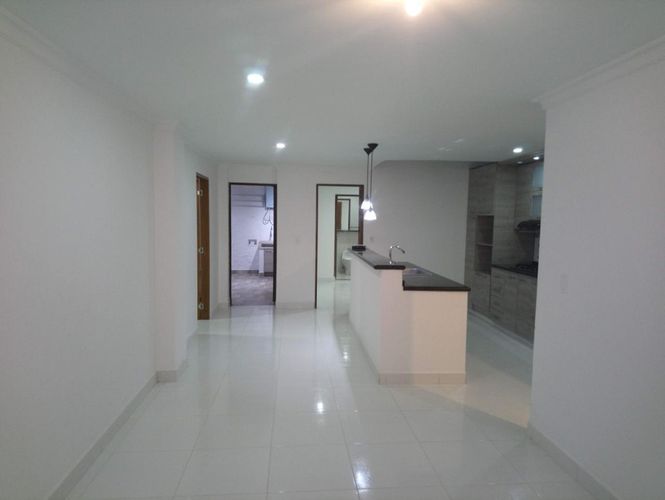 Apartamento de 3 alcobas en arriendo en Belen La Palma, Medellín, 140 m² · foto 2 de 21