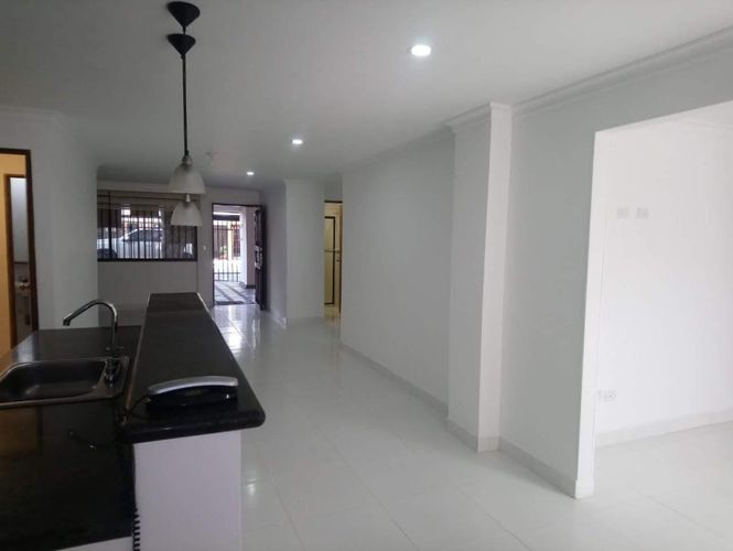 Apartamento de 3 alcobas en arriendo en Belen La Palma, Medellín, 140 m² · foto 4 de 21