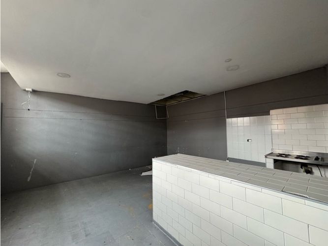 Bodega en arriendo en Perpetuo Socorro, Medellín, 520 m² · foto 4 de 12