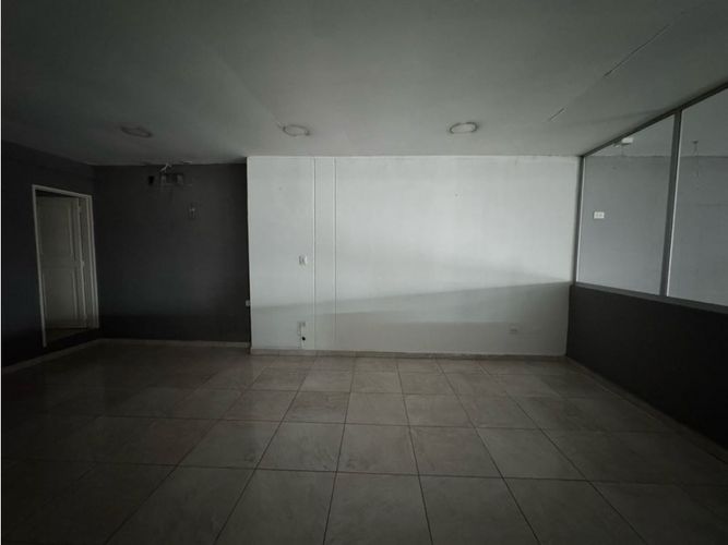 Bodega en arriendo en Perpetuo Socorro, Medellín, 520 m² · foto 11 de 12