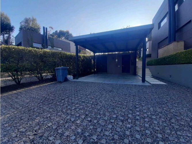 Casa de 3 alcobas en venta en San Cayetano, La Calera, 320 m² · foto 21 de 24