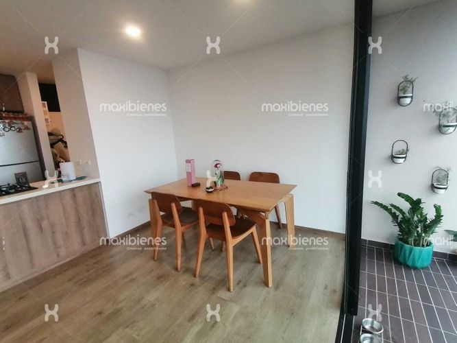 Apartamento de 2 alcobas en venta en El Trianon, Envigado, 86 m² · foto 2 de 17