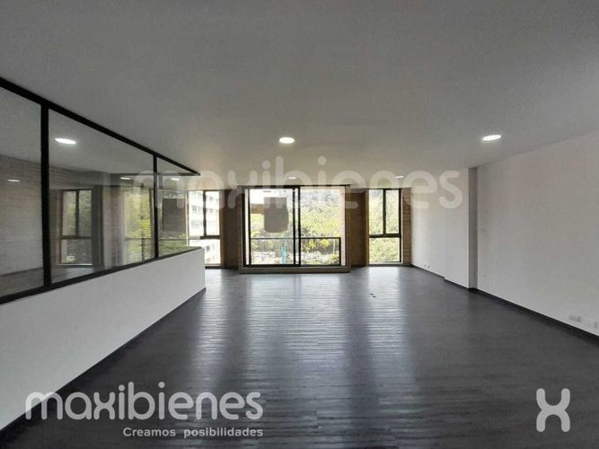 Oficina en arriendo en Lalinde, Medellín, 145 m² · foto 8 de 18