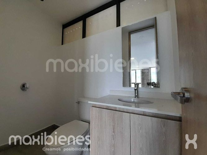 Oficina en arriendo en Lalinde, Medellín, 145 m² · foto 17 de 18
