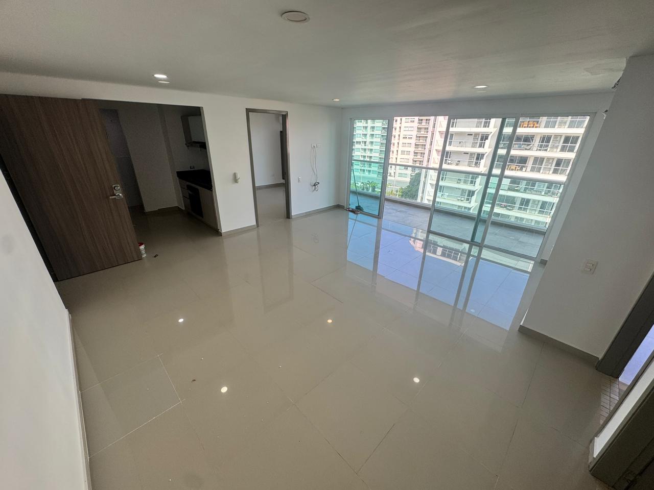 Apartamento en venta en Cielo Mar, Cartagena · foto 2 de 21