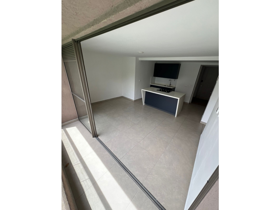 Apartamento en venta en Loma De Los Bernal, Medellín · foto 13 de 17