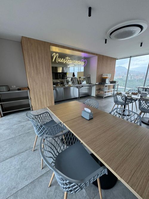 Oficina en arriendo en El Velódromo, Medellín, 270 m² · foto 11 de 24