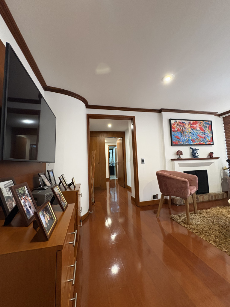 Apartamento en venta en Chapinero Alto, Bogotá · foto 2 de 9