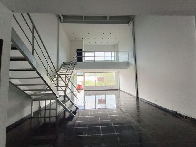 Bodega en arriendo en Centro, La Estrella, 126 m² · foto 2 de 11