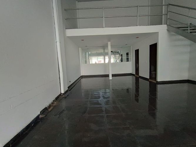 Bodega en arriendo en Centro, La Estrella, 126 m² · foto 8 de 11